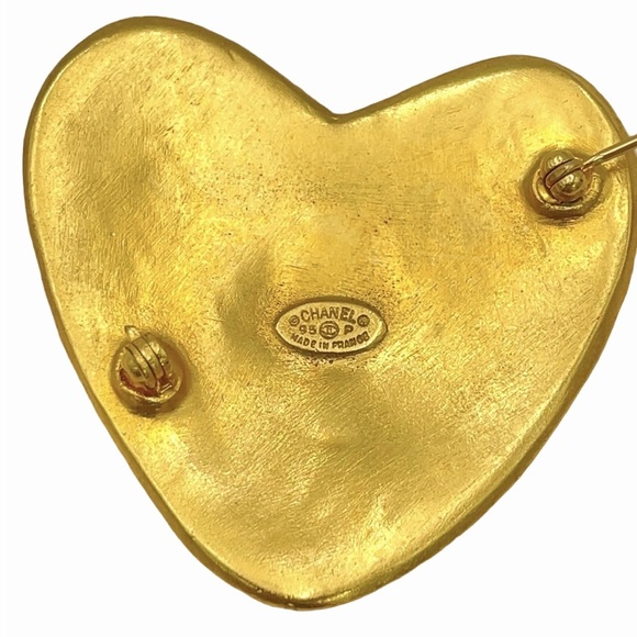 Chanel Heart Coco Mark CC Logo Brooch w/ Box - Picture 3 of 3